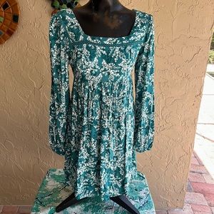 NWOT Jessica Simpson Long Sleeve Scoop Neck Midi Dress - Sz M